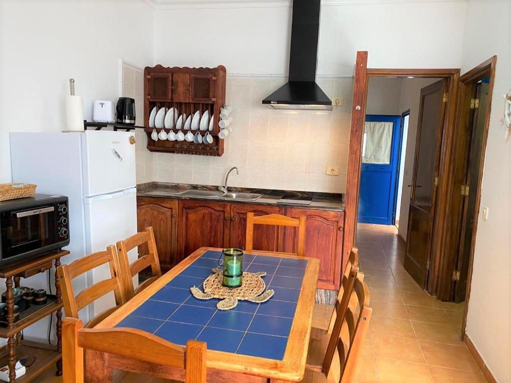 Casa Los Juanes Caleta de Sebo Exteriér fotografie